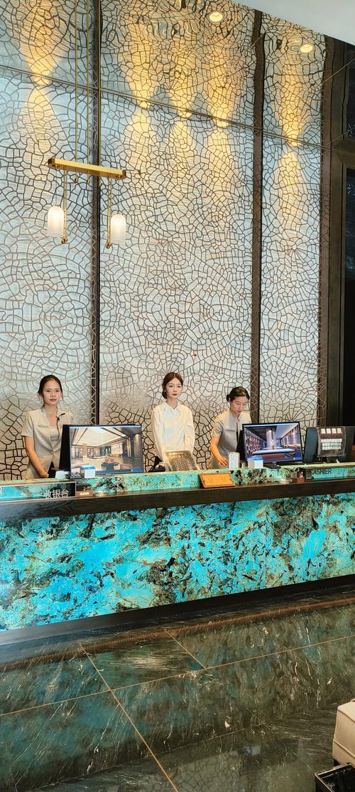 桑拿武汉_武汉哪里有服务好的桑拿_武汉桑拿店